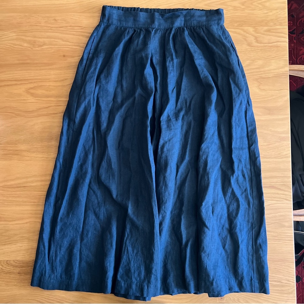 Like New Linenfox Navy Linen Wide Leg Gaucho Style Cropped Pants